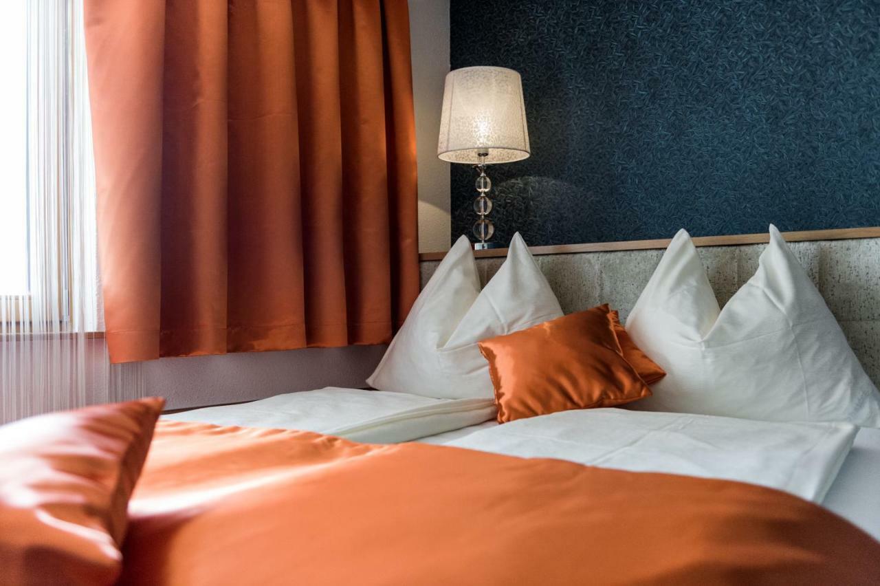 Hotel Winzer Wellness & Kuscheln Sankt Georgen im Attergau Exterior foto